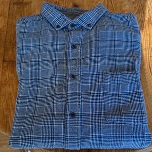 Johnston & Murphy flannel button down shirt